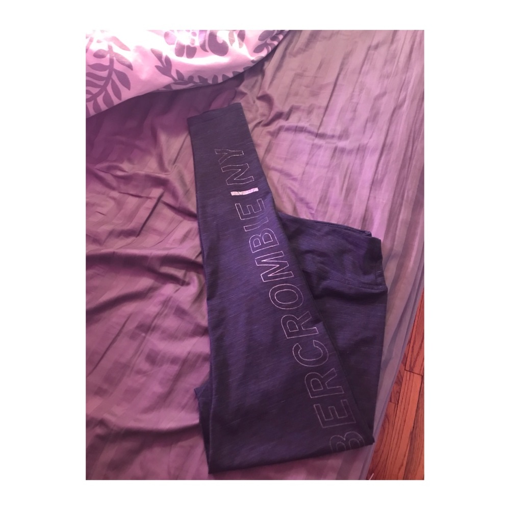 Abercrombie & Fitch activewear tights.